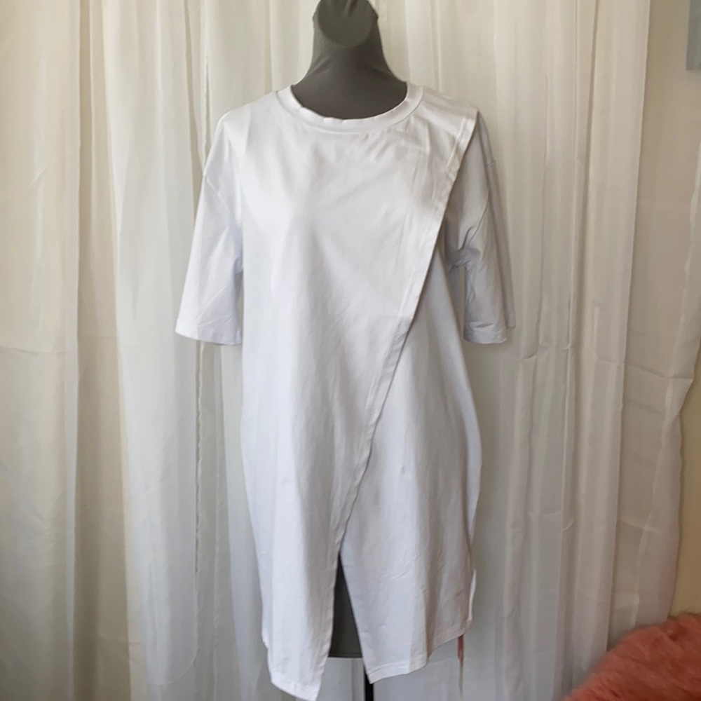 Asymmetric White Tshirt Tunic Crewneck NWT Sz L